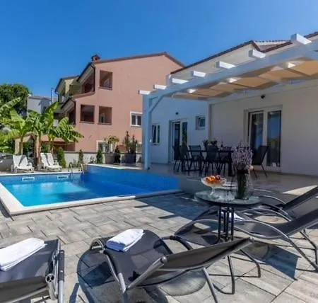 Luana With Private Pool In Beautiful Βίλα *